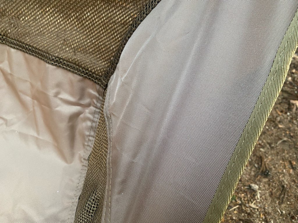 Moon Lenceのアウトドアチェアの生地感